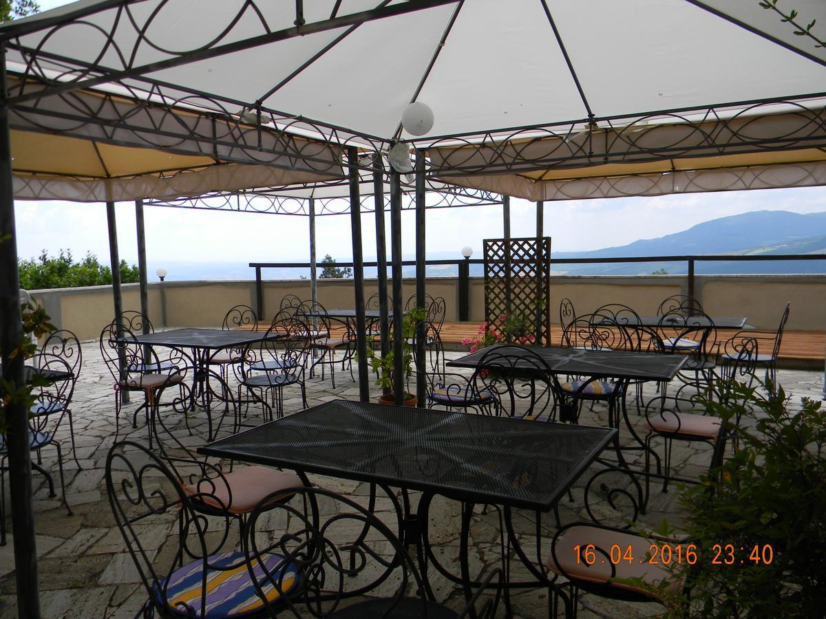 Albergo Ristorante Ragno D'Oro Piancastagnaio Exterior photo